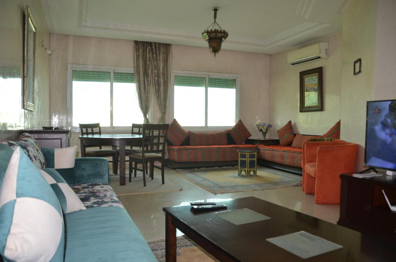 Apartment Center Medina *